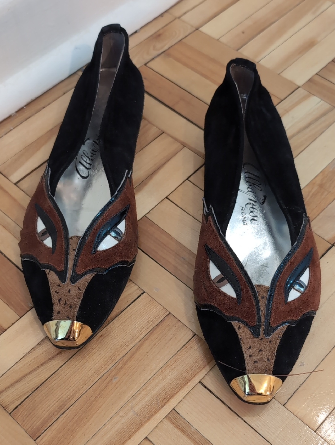 Rare Vintage Enzo Albanese Leather Pointed Toe Flats With Gold Toe Caps Size 38